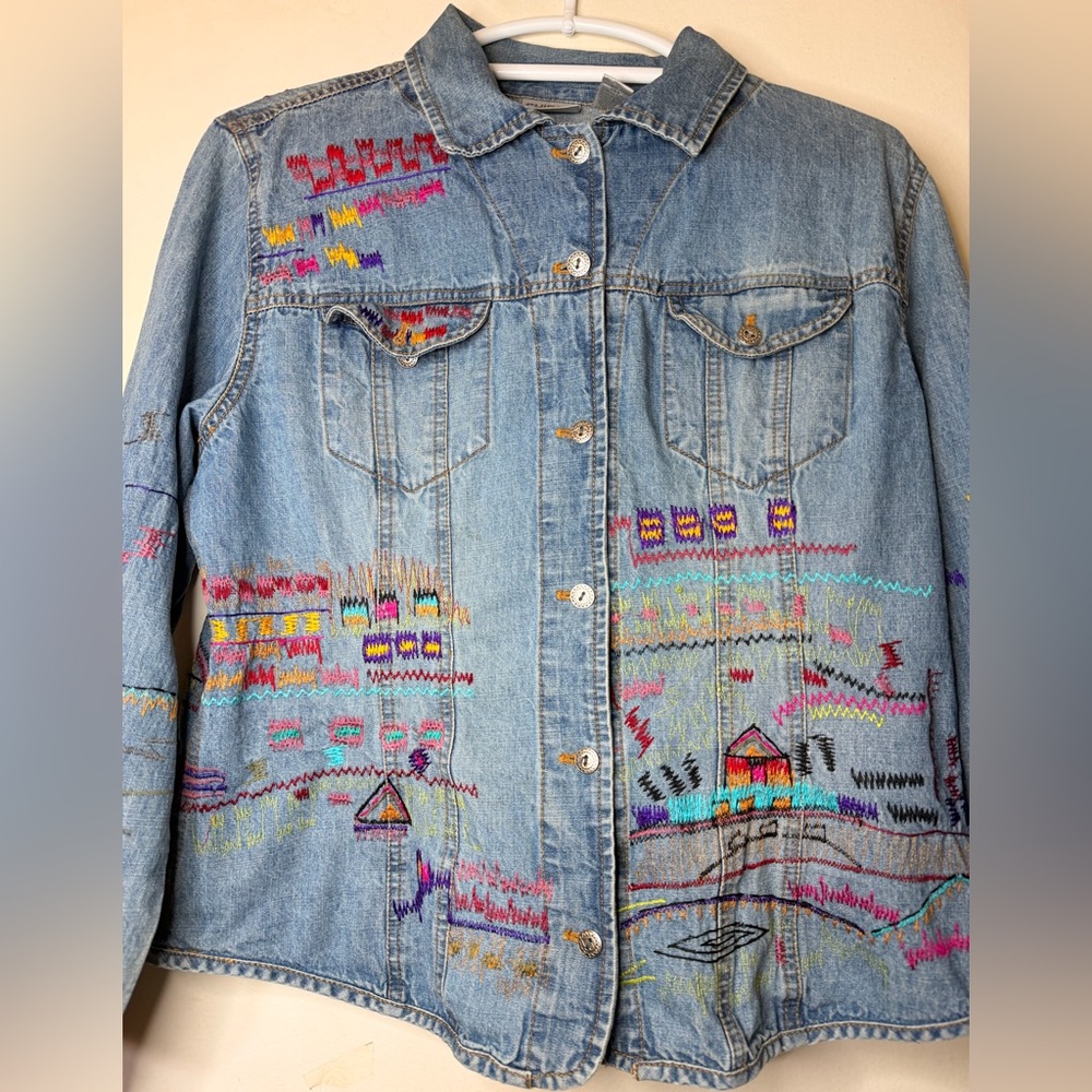 Chico’s Embroidered Denim Jacket Colorful Southwestern Stitch Size 2 - Picture 3 of 10